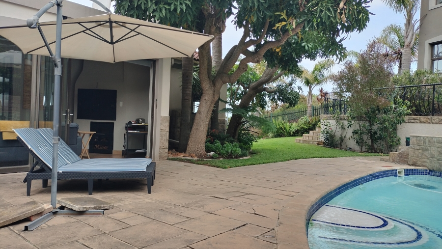 4 Bedroom Property for Sale in Bergsig Western Cape